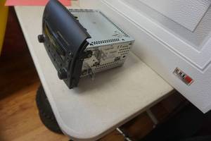 lot 79 image: Hyundai MP3 In Dash Car Stereo AMFM CD Player