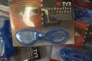 lot 103 image: 7 - TYR Brand Techo Flex Rocket Swim Goggles
