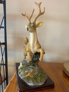 lot 28 image: Premier Collection White Tail Deer Figurine