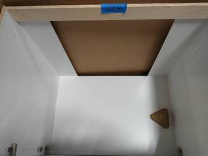 lot 24 image: WHITE KITCHEN CABINET