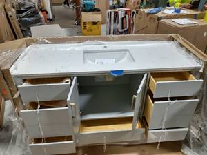 lot 61 image: Shannon 60 in. Bath Vanity in Paris Grey with Composite Vanity Top in White with White Basin and Mirror