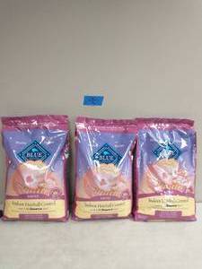 lot 90 image: 3 Blue Buffalo Indoor Hairball Control Chicken & Brown Rice Recipe Adult Dry Cat Food