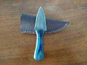 lot 6 image: Damascus Steel Fixed Blade Knife - Dagger