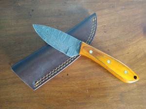 lot 13 image: Damascus Steel Fixed Blade Knife - Drop Point