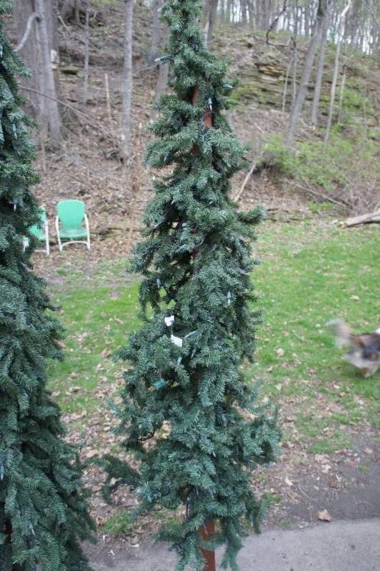 lot 87 image: Two Decorative Lighted Trees