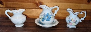 lot 138 image: 3 Mini Pitchers Creamers