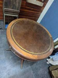 lot 30 image: Antique Paul Hanson Wooden Circular ParlorGames Table
