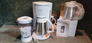 lot 58 image: Gevalia Coffee Brewer wExtra Pot