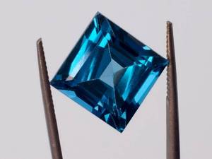 20.72 Carat Natural London Blue Topaz Gemstone $900 Retail