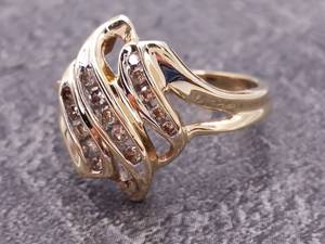 Ladies Free Form Diamond Estate Ring in Yellow Gold $550 Retail VIDEO