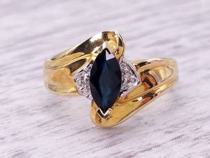 1 Carat Natural Sapphire and Diamond Estate Ring in 14k Yellow Gold $1,400 Retail