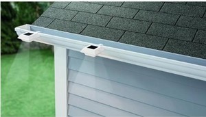 lot 287 image: Hampton Bay Solar Powered Integrated LED White Roof Gutter Light (4-Pack) NXT-40001 - Set of 2