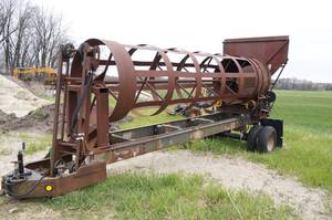 lot 19 image: Custom Built Lead Harvester