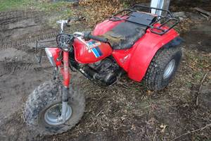 lot 34 image: 1984 Honda ATC200M All Terrain Cycle - 3 Wheeler