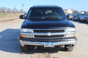 2000 Chevrolet Suburban 1500 4X4 - 2 OWNERS
