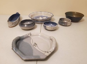lot 28 image: Collection Of Seven Misc. Pottery Pieces