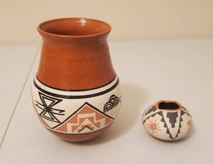 lot 15 image: Two Pieces Of Lower Sioux Pottery