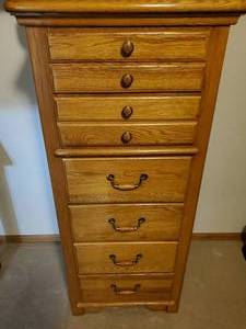 lot 136 image: Lexington Six Drawer Chest
