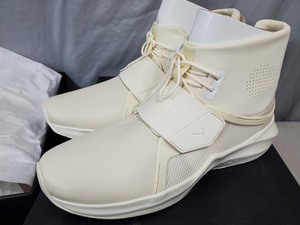 lot 58 image: New Pair of Puma Fenty Mens Rhianna Sneakers