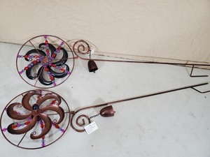 lot 47 image: Pair of New Wind Spinner Garden Decor