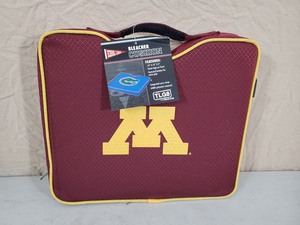 lot 12 image: New Minnesota Gophers Bleacher Cushion