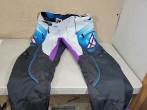 lot 81 image: Fly Racing Kinetic Racing Pants