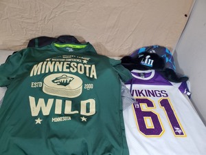 lot 105 image: Minnesota Sports Team Clothing