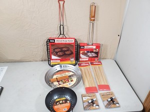 lot 137 image: New BBQ Grilling Items