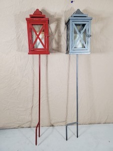 lot 146 image: Pair of Luminara Flameless Candles with Lanterns