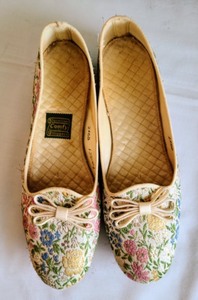 Vintage Daniel Green Slippers