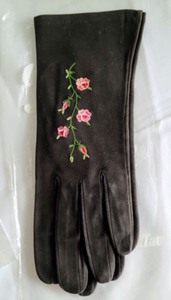 Embroidered Vintage Gloves