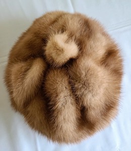 Womens Vintage Tan Fur Hat