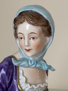 Sitzendoff (Germany) Porcelain Figurine