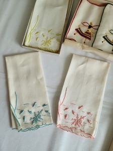 Beautiful New Vintage Hankie Sets