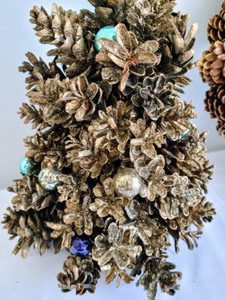 Vintage Gold Pinecone Tree and Wreath