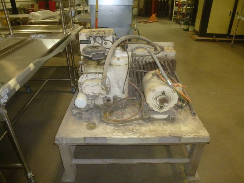 lot 41 image: Ingersoll Rand Compressor