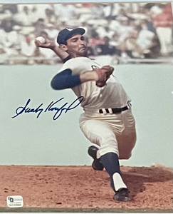 lot 145 image: Sandy Koufax Signed Certified Framed Photograph
