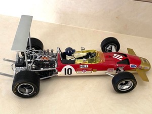 lot 245 image: Exoto Die Cast Collector Car- 118  Lotus Type 49 #10