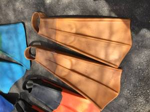 lot 188 image: Five Pairs of Swimming Fins