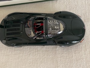 lot 214 image: Auto Art Die Cast Collector Car- 118 Jaquar xJ13