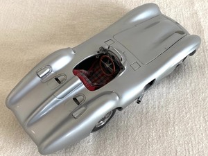 lot 234 image: Cmc Mercedes Benz W196R 19541955 118 Scale Collector Car w Box