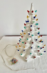 lot 293 image: Amazing Ceramic Christmas Tree