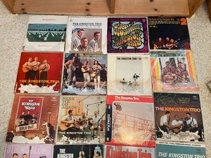 lot 282 image: 17 Kingston Trio Records