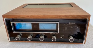 lot 6 image: McIntosh Power Amplifier (MC 2125)