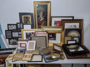 lot 100 image: So. Many. Frames.