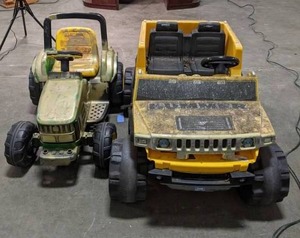 lot 65 image: Kids Battery Operated Vehicles Hummer & Riding Mower