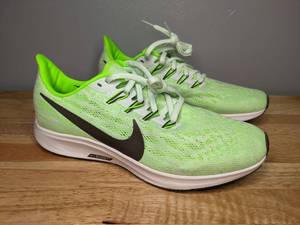 lot 25 image: Brand New Nike Air Zoom Pegasus 36 Sneakers Mens 8.5 Shoes