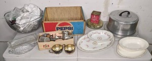 lot 122 image: Vintage Kitchenware Meat Grinder, Pepsi Box, Tins, Platters, etc.