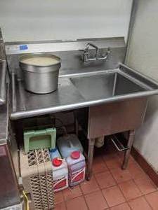 lot 313 image: Stainless Steel Commercial Sink with Drain Board