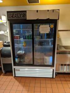 lot 301 image: Everest Sliding Glass Door Merchandiser Refrigerator